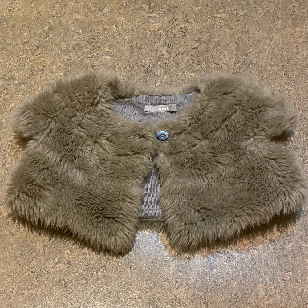 Je Suis En CP Girls Faux Fur Shrug - 7